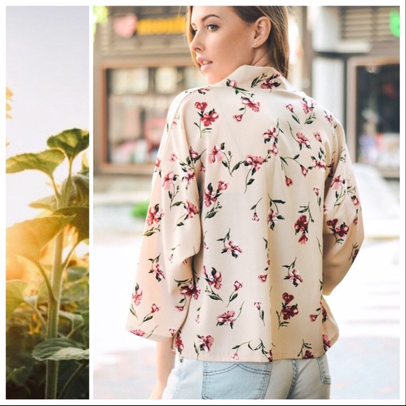 *CLEARANCE* Red Gardenias Kimono Cardigan - Picture 3 of 7